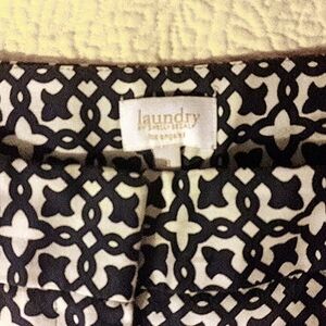 LAUNDRY By Shelli Segal Capris, 8
